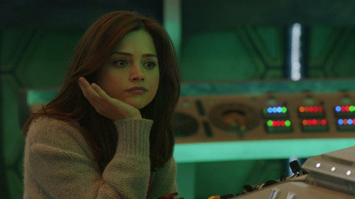 Clara and the TARDIS still