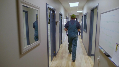 Heartland Docs, DVM Season 1 Episode 3 - Doggie Delivery