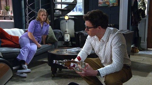 Episode 9037 (Thu 13th May 2021) (Part 2) still
