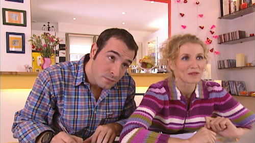 Cherchent une femme de ménage still
