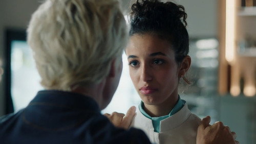 Episode 517 still
