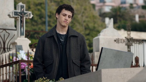 Episode 1839 still