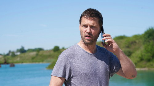 Private Eyes Season 3 Episode 8 - The Conroy Curse