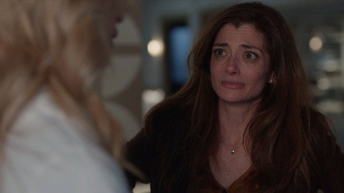 Episode 906 still