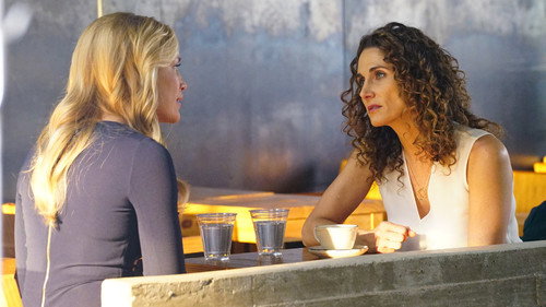 Notorious Season 1 Episode 8 - The Burn Book