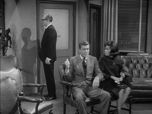 The Dick Van Dyke Show Season 5 Episode 7 - The Great Petrie Fortune