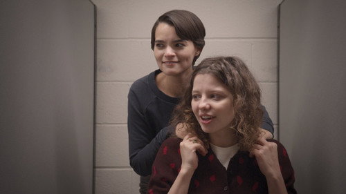 Trinkets Season 2 Episode 6 - Ocean's 11th Grade