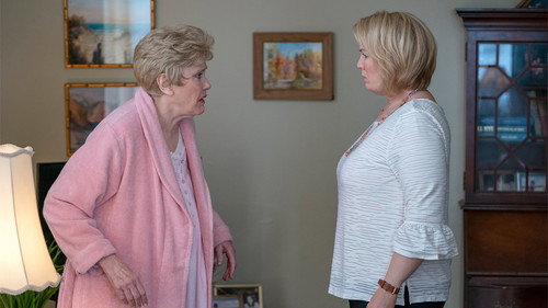 The Thing About Pam Season 1 Episode 4 - She’s a Loving Daughter