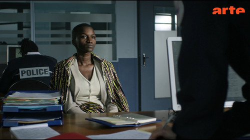 H24: 24 Hours, 24 Women, 24 Stories Season 1 Episode 10 - 04:00 : Terminal F