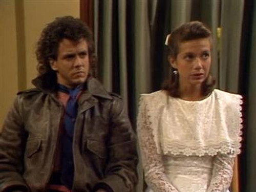 Family Ties Season 5 Episode 6 - Mrs. Wrong  (1)