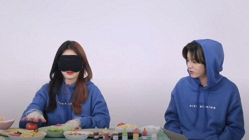 Hwaiting Season 1 Episode 4 - Make Eric a Sandwich
