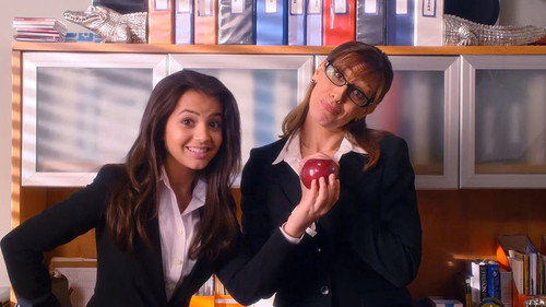 100 Things to Do Before High School Season 1 Episode 8 - Change Your Look and See What Happens Thing!