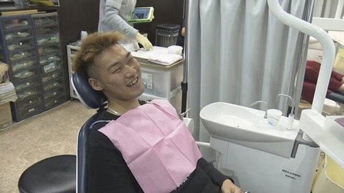 Toothy Smiles and Dental Woes: A 24-Hour Dentist's Office still