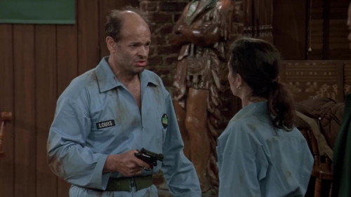 Cheers Season 11 Episode 17 - The Bar Manager, The Shrink, His Wife and Her Lover (2)