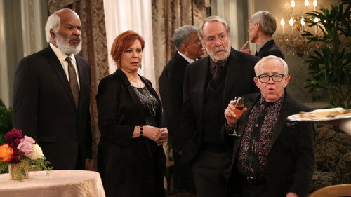 The Cool Kids Season 1 Episode 10 - Funeral Crashers