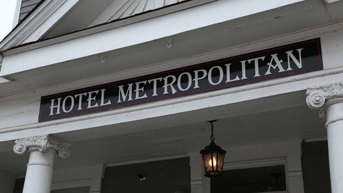 American Pickers Season 18 Episode 19 - Secrets of the Hotel
