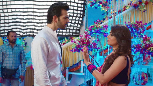 Kahaan Hum Kahaan Tum Season 1 Episode 4 - Rohit Meets Sonakshi