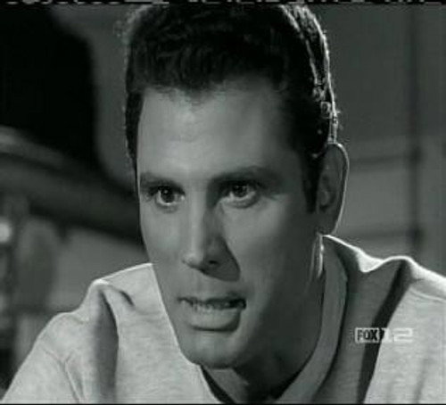 Perry Mason Season 8 Episode 19 - The Case of the Feather Cloak