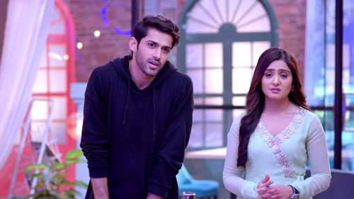 DJ Aur Kartik Ki Meeting still