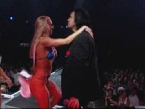 Gene Simmons: Family Jewels Season 1 Episode 12 - Shrinkwrapped