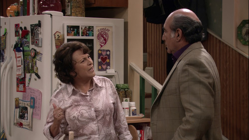 George Lopez Season 3 Episode 2 - Dubya, Dad and Dating (2)