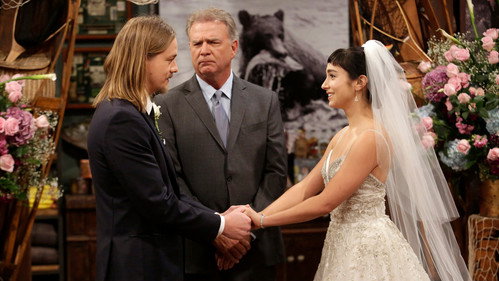 Last Man Standing Season 6 Episode 7 - Bridezilla vs. The Baxters