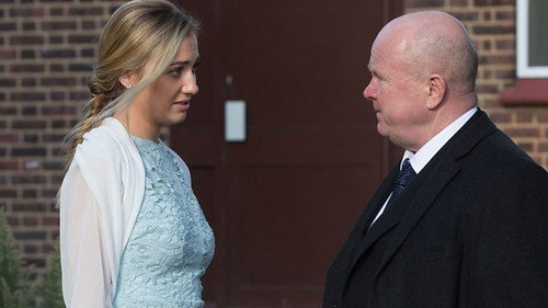 EastEnders Season 35 Episode 1 - 5841-5842