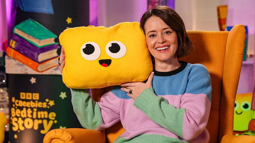 CBeebies Bedtime Stories Season 2 Episode 7 - Claire Foy - Stop! That's Not My Story!