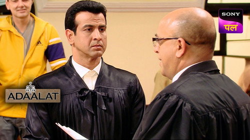 Adaalat Season 1 Episode 103 - Khoon Ki Holi Part 1