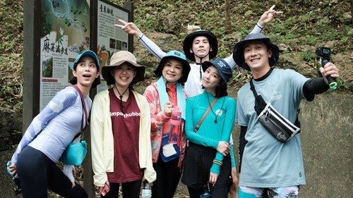 Three Piglets Season 3 Episode 6 - Episode 6