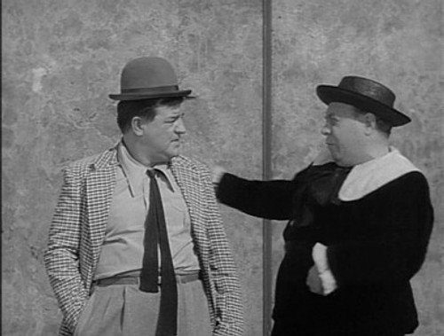 The Abbott and Costello Show Season 1 Episode 18 - Getting a Job