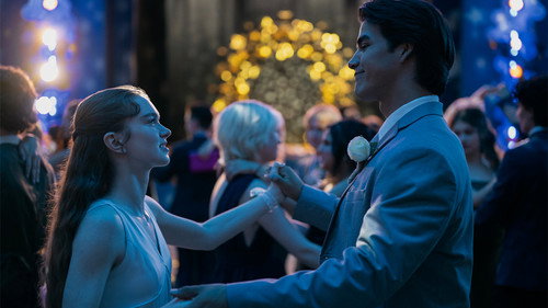 Carrie Season 1 Episode 7 - ROMANTIC LITERATURE