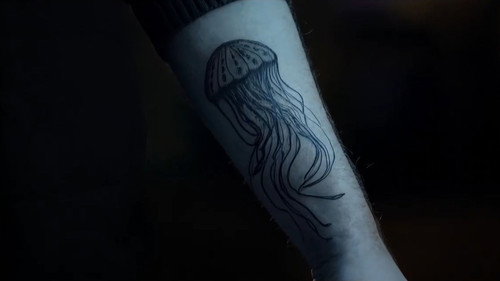 Episode 1869 still