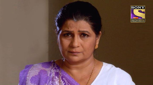 Khushi Wins Dadi Bua's Heart still