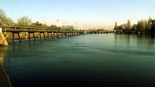 Natural World Season 19 Episode 14 - Timeless Thames