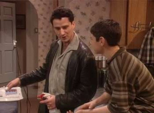 Roseanne Season 9 Episode 20 - Roseanne-Feld