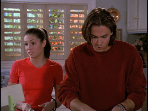 7th Heaven Season 1 Episode 10 - Last Call for Aunt Julie