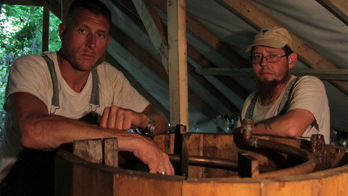 Moonshiners Season 5 Episode 9 - Out on a Limb