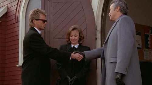 MacGyver Season 6 Episode 16 - There But for the Grace