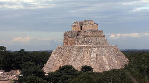 Ancient Aliens: Special Presentation Season 1 Episode 3 - Aliens and Unexplained Engineering