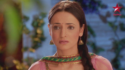 Iss Pyaar Ko Kya Naam Doon? Season 4 Episode 8 - Arnav Makes Comparisons