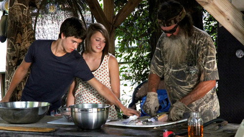 Duck Dynasty Season 6 Episode 1 - Governor's Travels