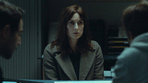 The Day Season 1 Episode 9 - Chapter Five, Outside