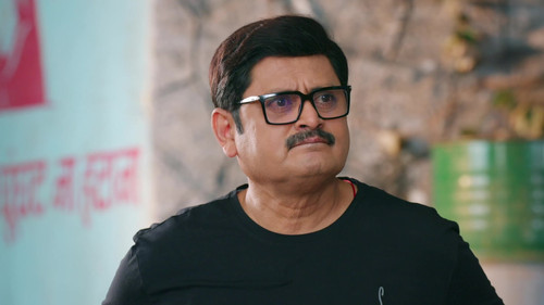 Vibhuti Refuses to Include Tiwari in the Team still