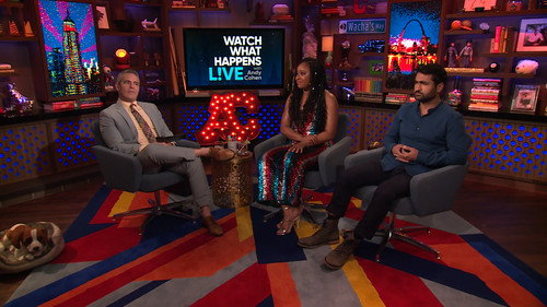 Kumail Nanjiani; Phoebe Robinson still