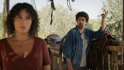 Episode 1318 still