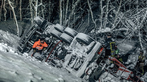 Ice Road Rescue Season 2 Episode 10 - Winter's End