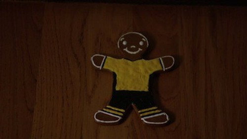 The Neighbors Season 1 Episode 11 - Gingerbread Man