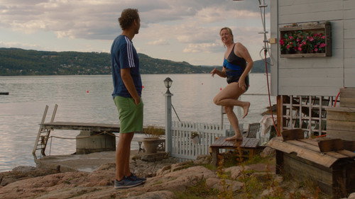 Neste sommer Season 12 Episode 6 - Outdoor Shower & Self-Irony