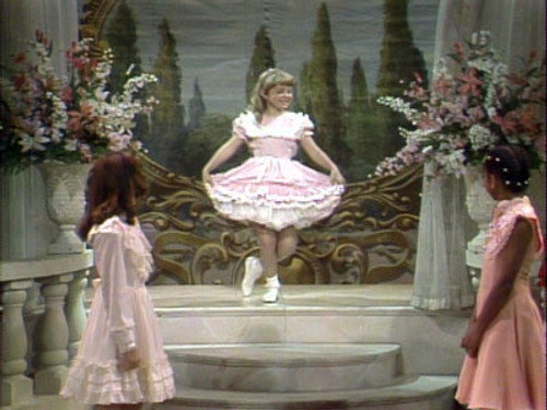 Punky Brewster Season 1 Episode 12 - Miss Adorable